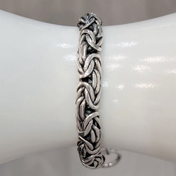 Sterling Silver Thick Solid Borobudur Link Toggle Clasp Bracelet - Picture 3 of 13